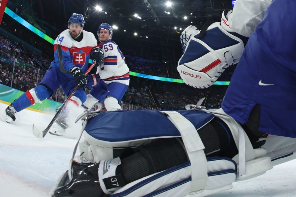 Peter Čerešňák, Jake Guentzel