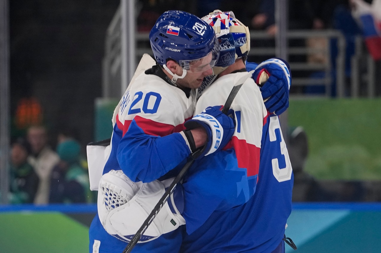 Samuel Hlavaj, Juraj Slafkovský