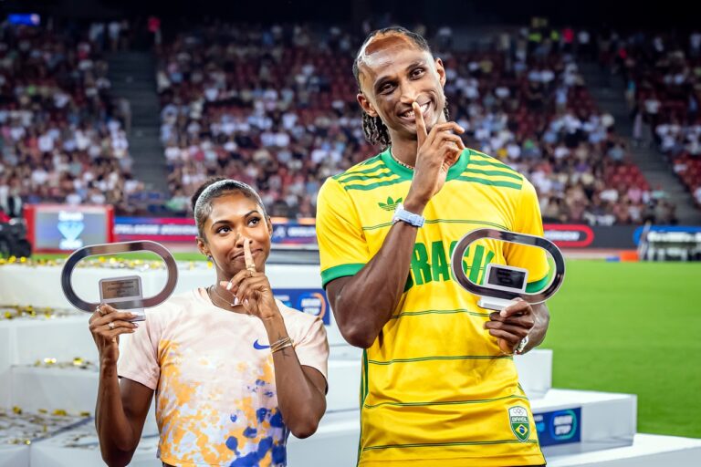 Masai Russellová a Alison dos Santos